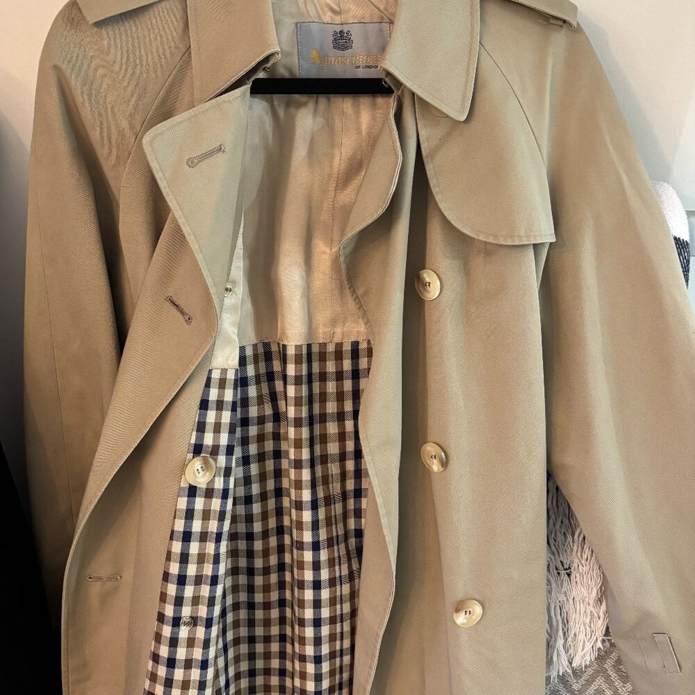 AQUASCUTUM classic vintage trench coat